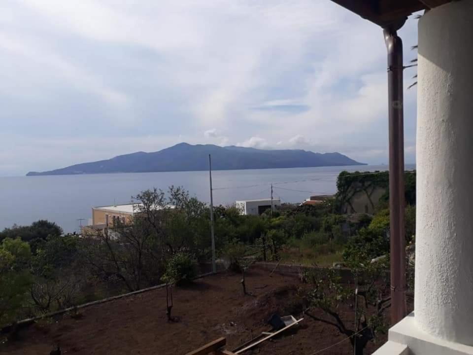 Villa Insolia Santa Marina Salina Oda fotoğraf
