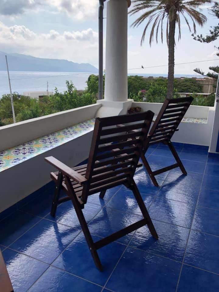 Villa Insolia Santa Marina Salina Oda fotoğraf