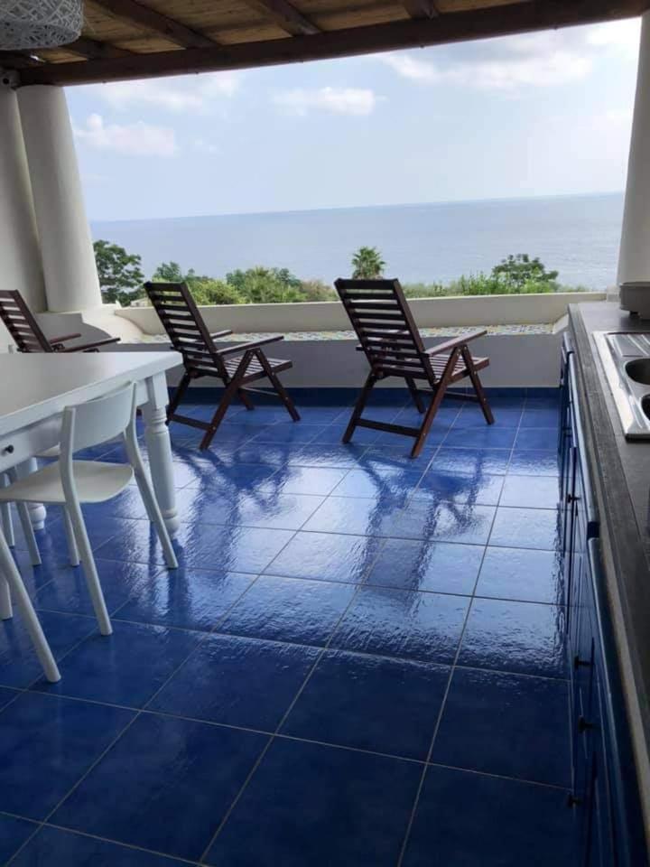 Villa Insolia Santa Marina Salina Oda fotoğraf